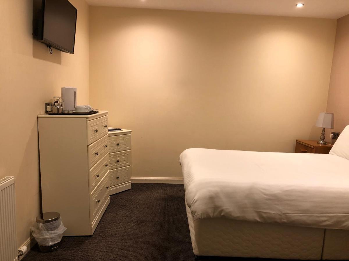 Oyo Douglas Hotel 基尔马诺克 外观 照片